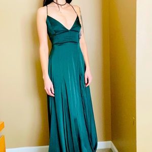 WINDSOR Forest Green Lace-Up Gown